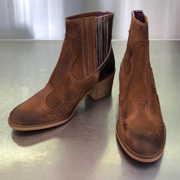 New Oralie leather boots by MTNG from Sundance. - Picture 4 of 12